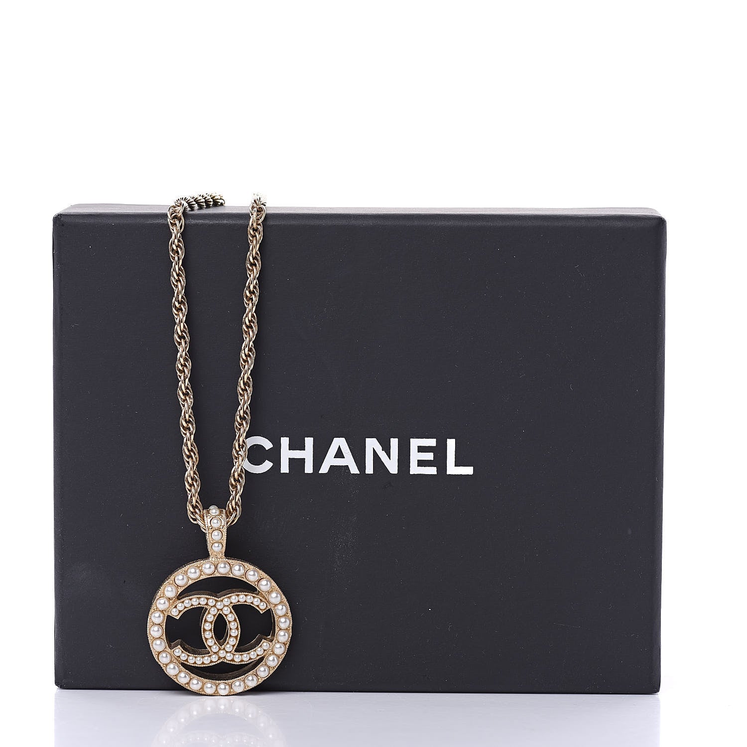 Chanel Pearl CC Round Pendant Necklace Gold 6 of 6
