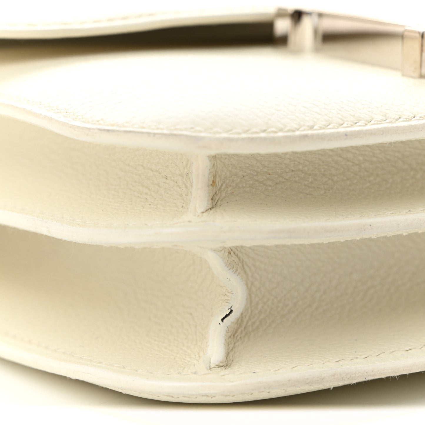 Evercolor Constance 18 White