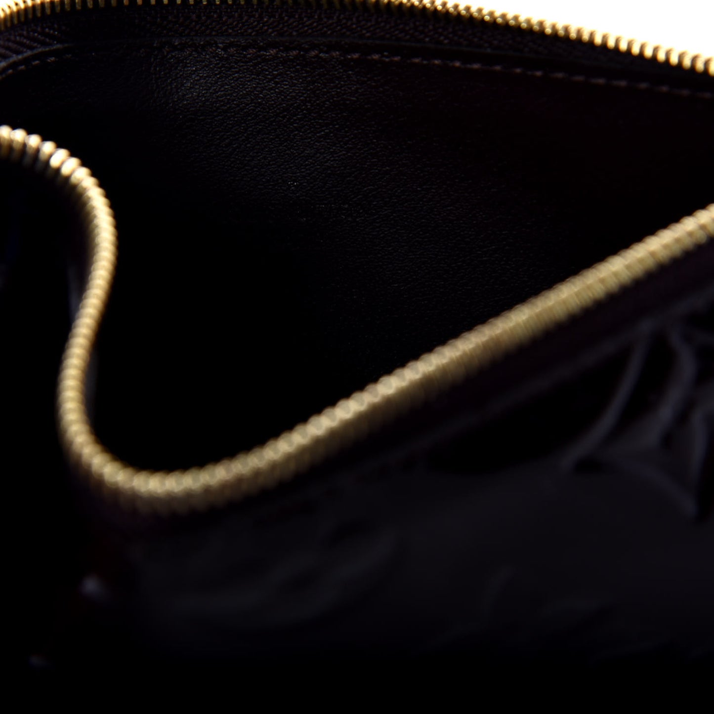 Vernis Felicie Chain Wallet Zippered Insert Amarante