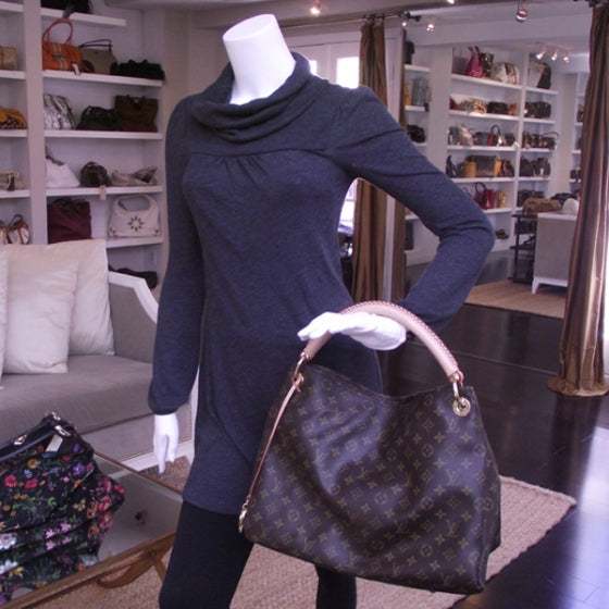Louis Vuitton Monogram Artsy MM 2 of 8