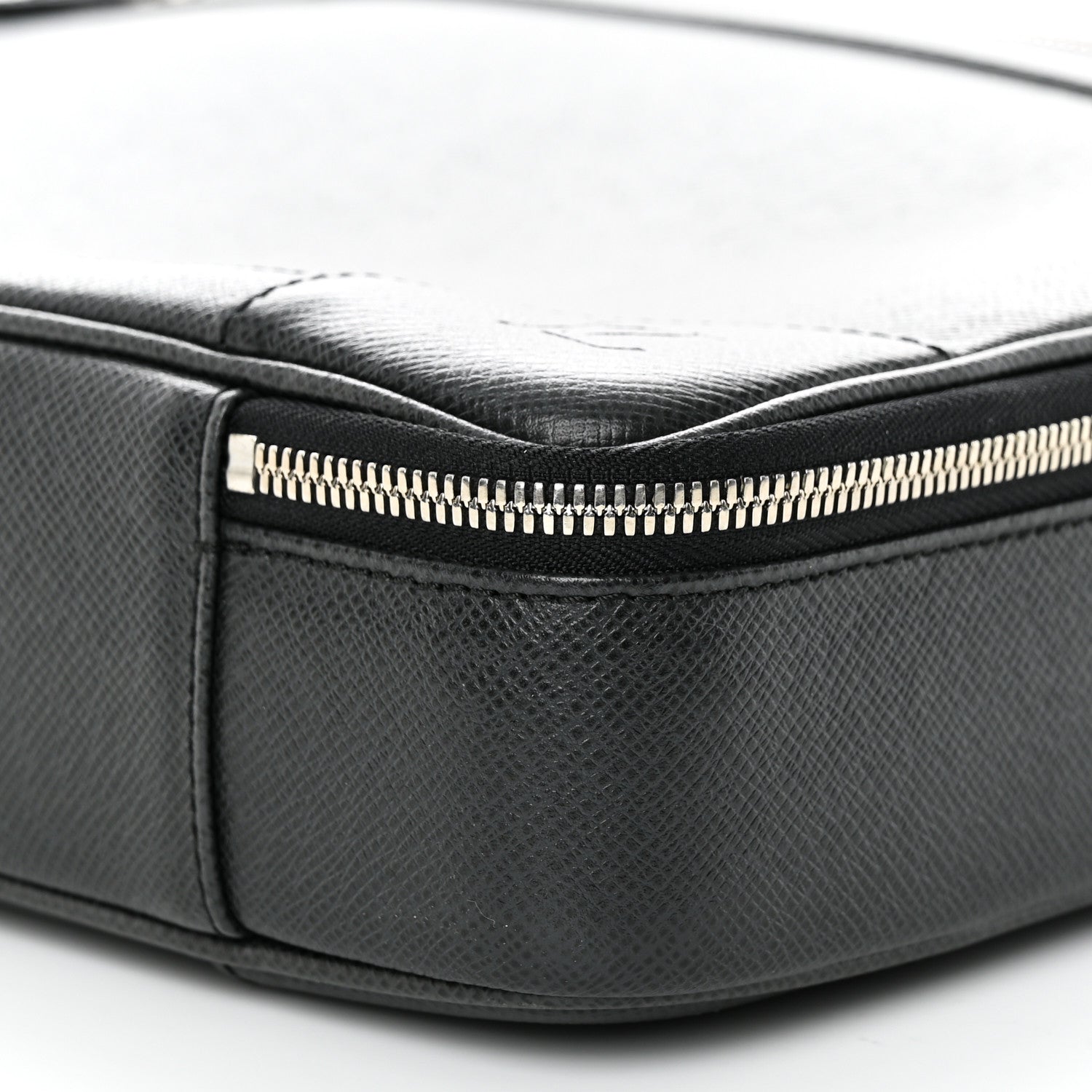 Louis Vuitton Taiga Odessa Briefcase Ardoise 8 of 9