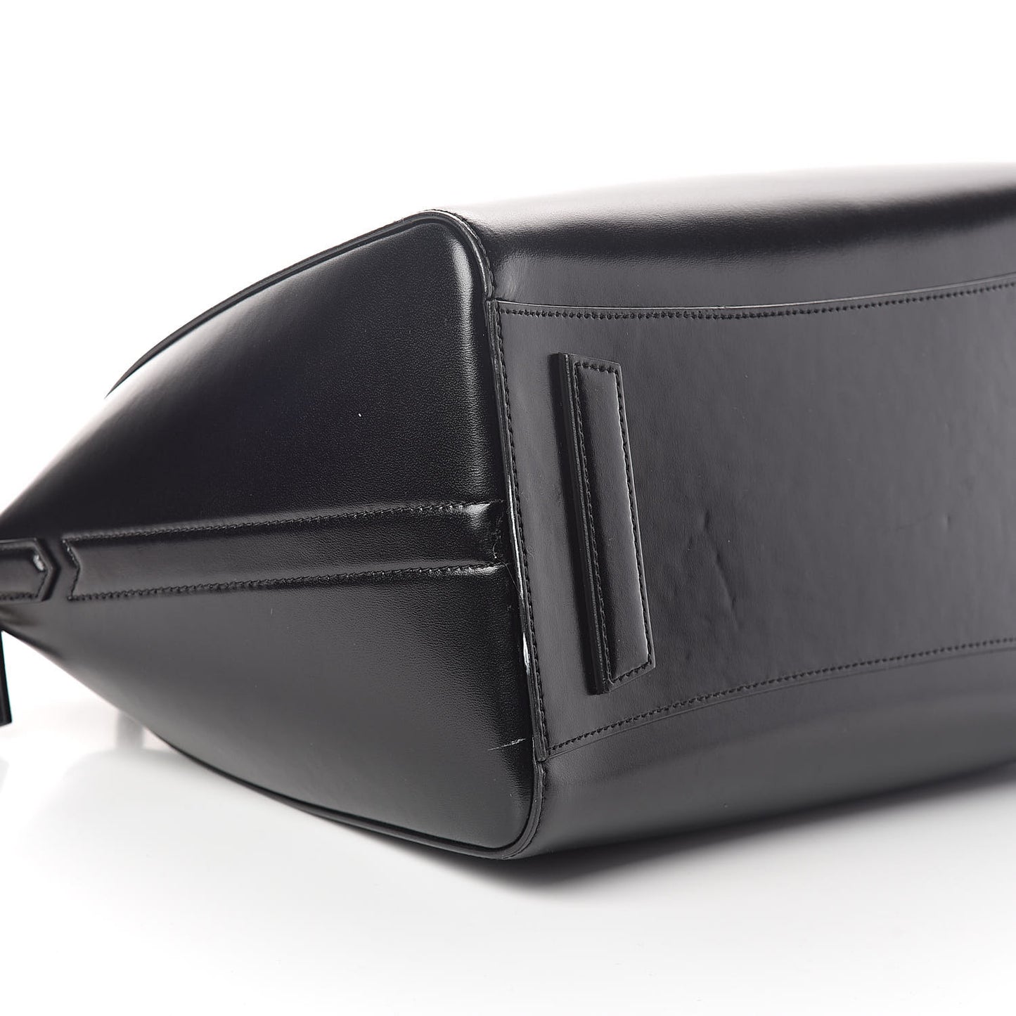 Shiny Lord Calfskin Medium Antigona Black
