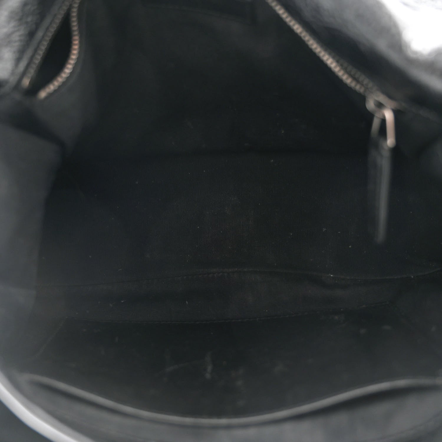 Saint Laurent Crinkled Calfskin Matelasse Monogram Medium Niki Chain Satchel Black 5 of 11