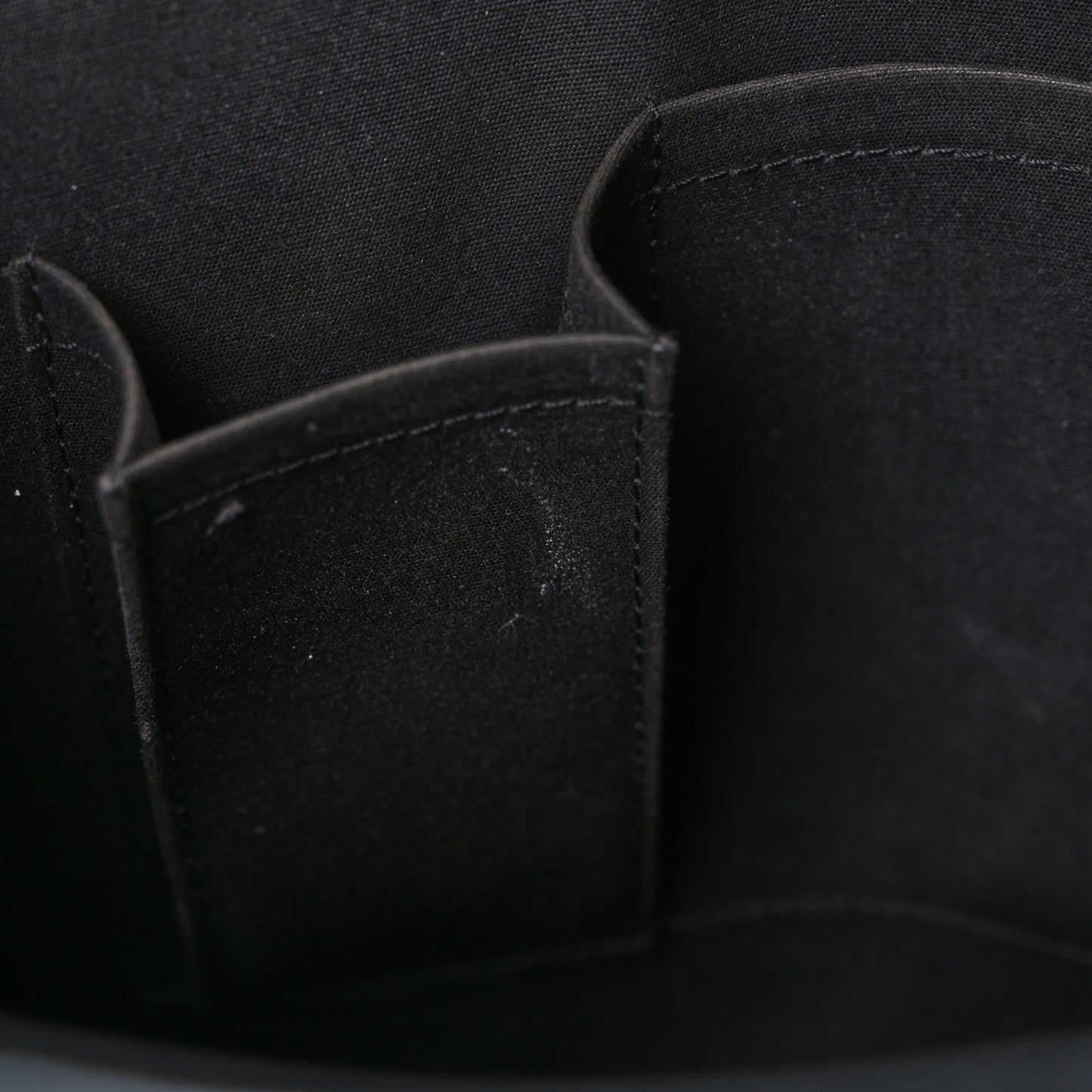 Epi Madeleine GM Black