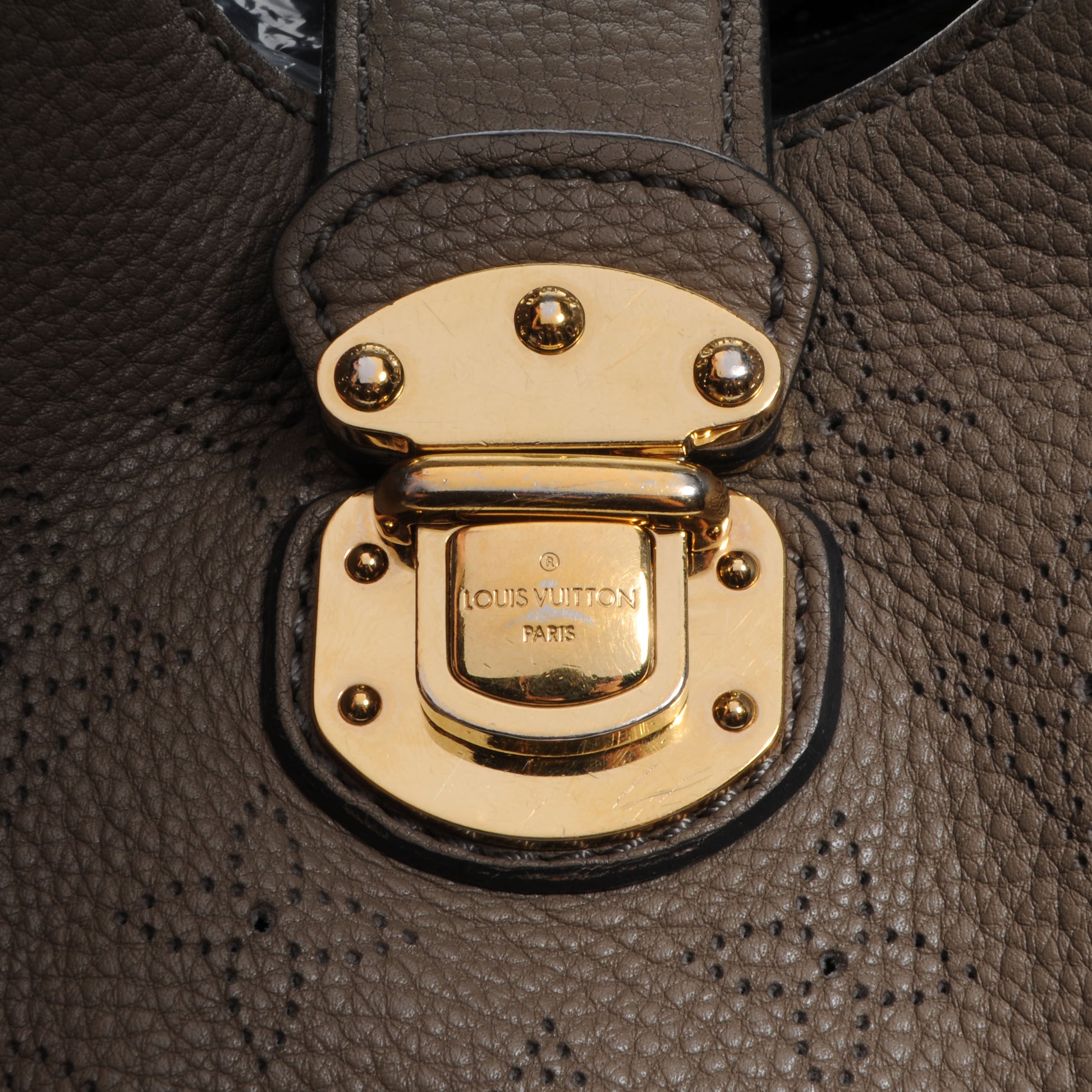 Louis Vuitton Mahina L Taupe 8 of 8