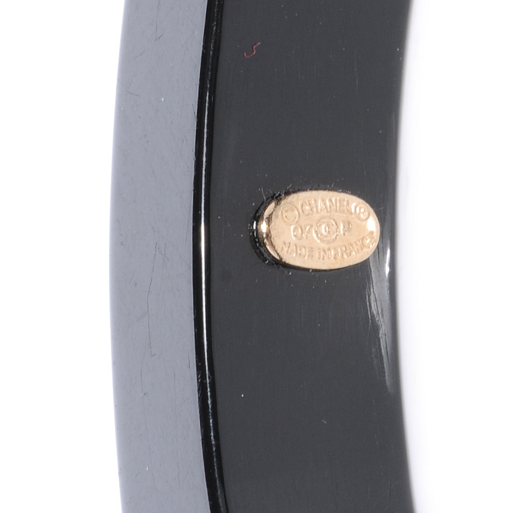 Resin Coco French Quote Thin Bangle Black