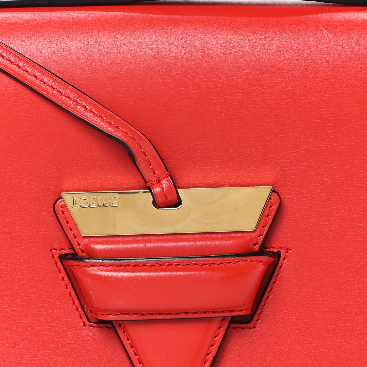 Calfskin Medium Barcelona Shoulder Bag Red