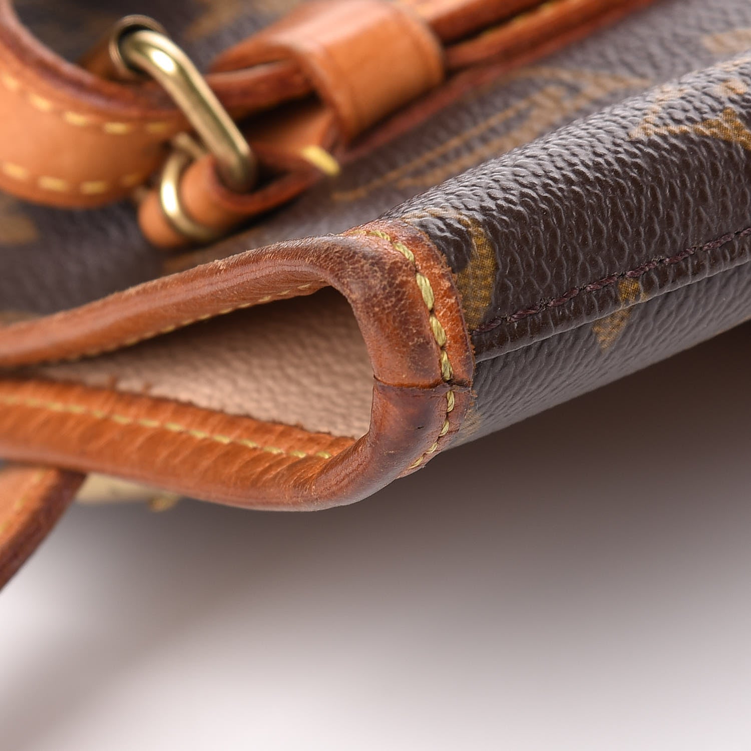 Louis Vuitton Monogram Petit Bucket 23 8 of 15