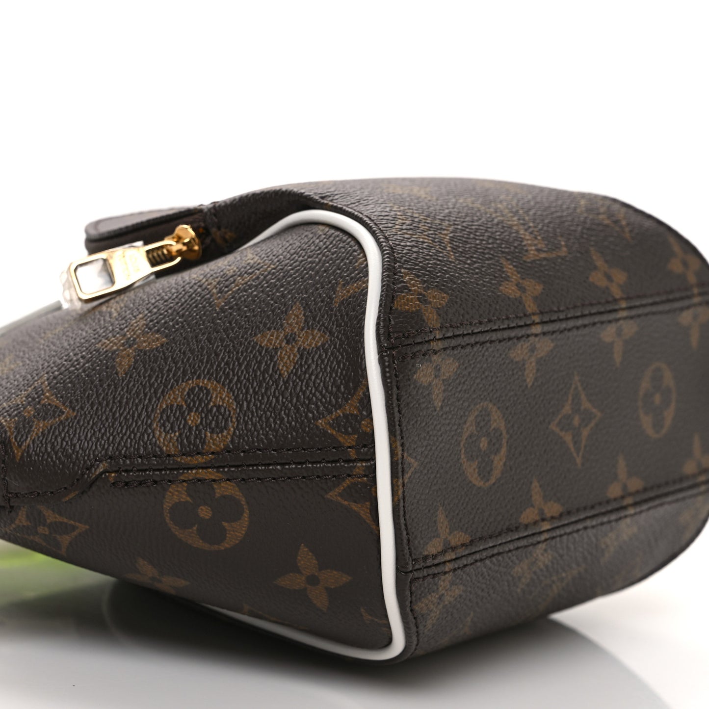Monogram LV Match Ellipse BB White