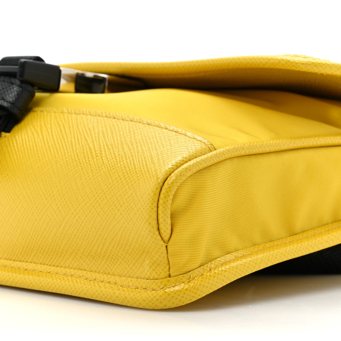 Re-Nylon Saffiano Smartphone Case Crossbody Giallo