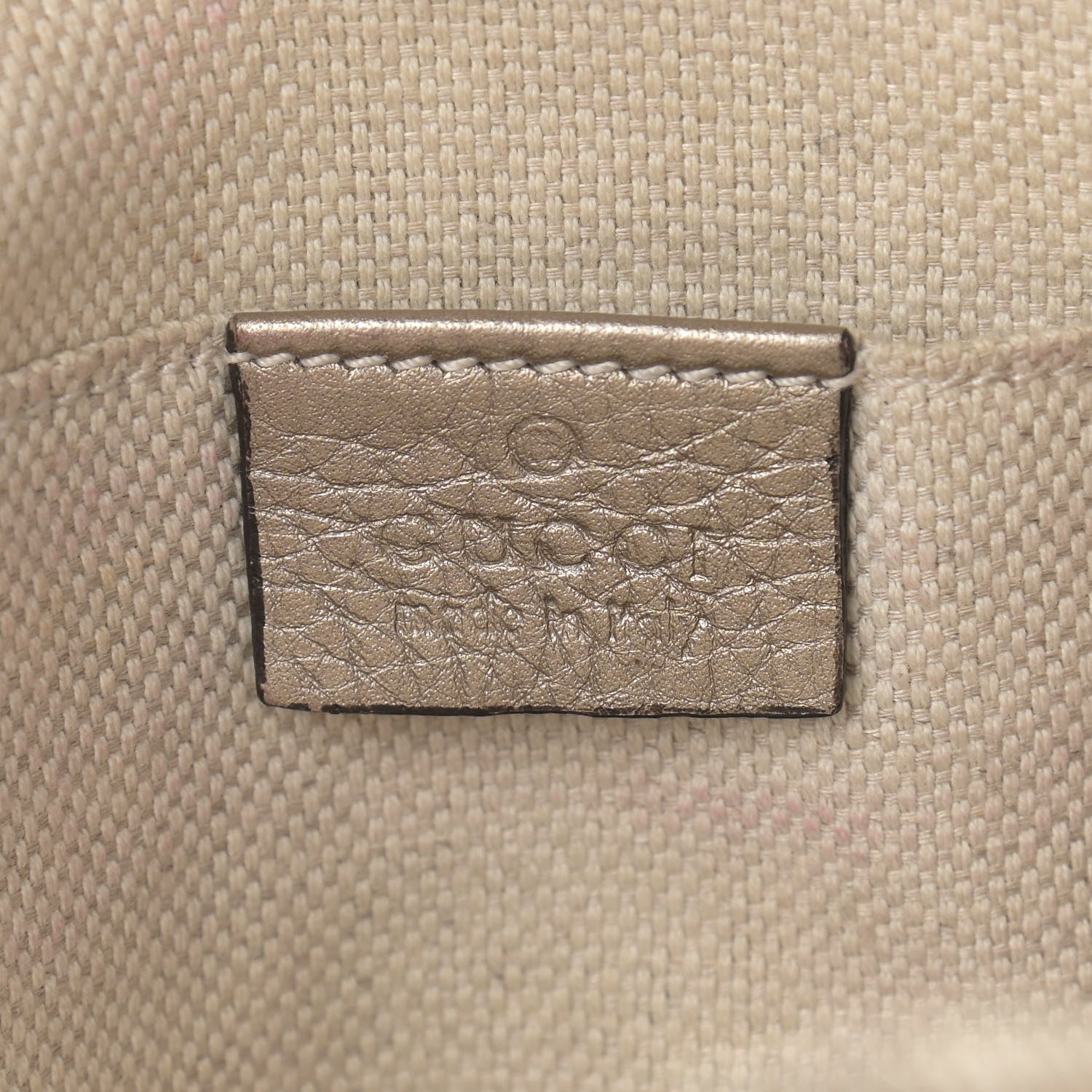 Gucci Metallic Pebbled Calfskin Small Soho Disco Bag Golden Beige 6 of 20