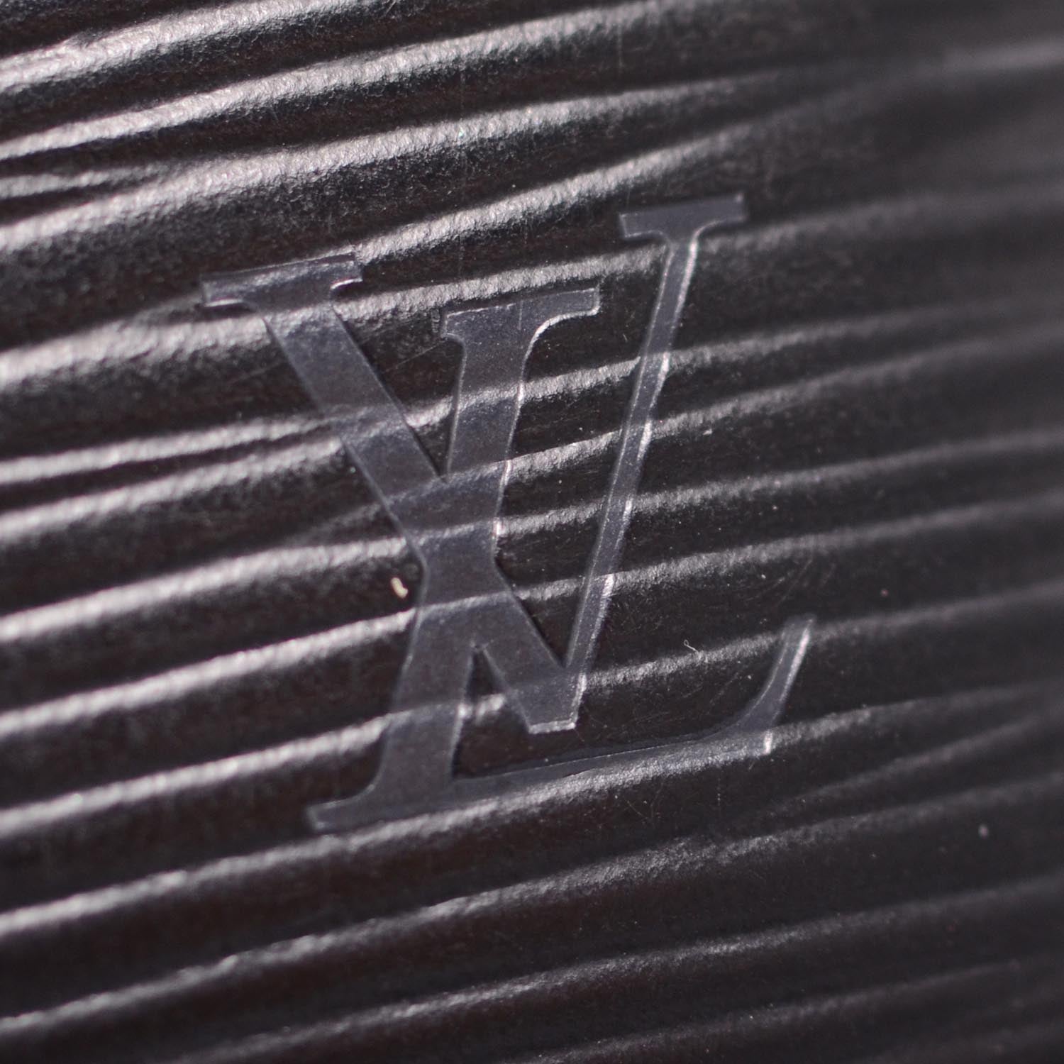 Louis Vuitton Epi Sarah Wallet Black 6 of 8