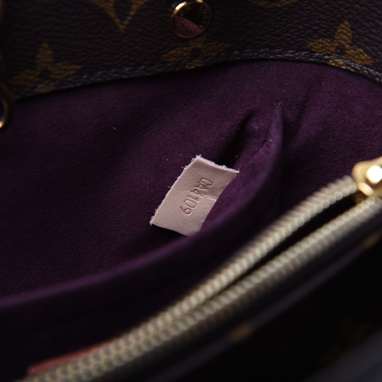 Louis Vuitton Monogram Montaigne BB 9 of 19