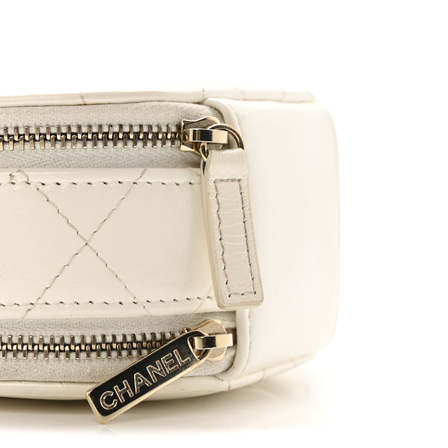 Lambskin Quilted Round Handle With Care Vanity With Chain White