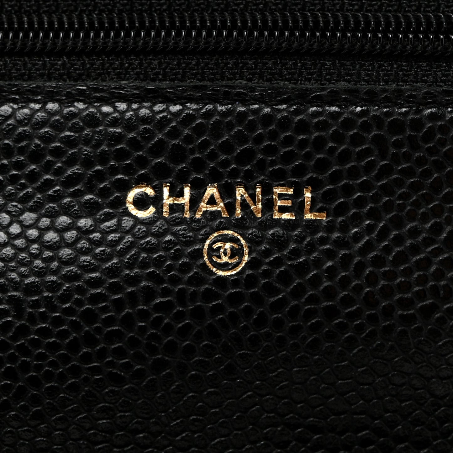 Caviar Quilted Wallet on Chain WOC Black