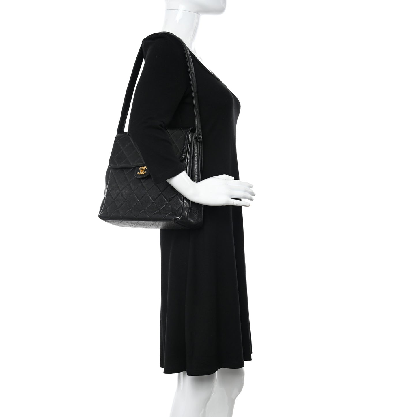 Caviar Quilted Medium Kelly Flap Black