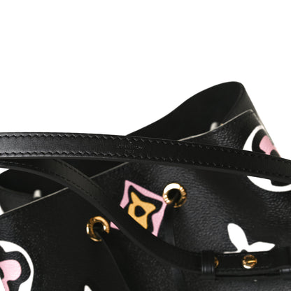 Louis Vuitton Monogram Giant Wild At Heart Neonoe MM Black 11 of 12