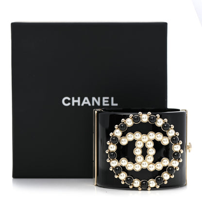 Chanel Resin Pearl CC Cuff Black 5 of 5