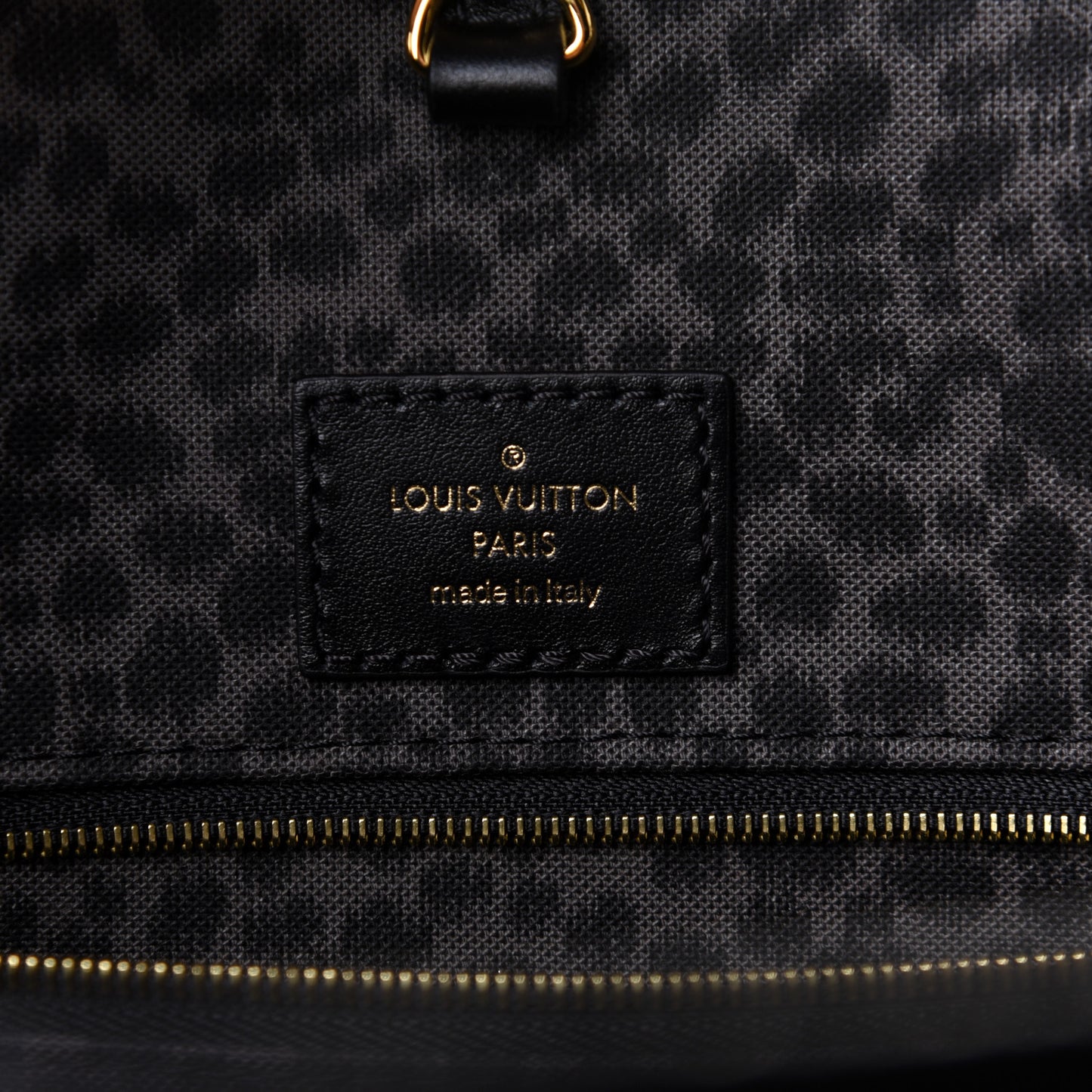 Monogram Giant Wild At Heart Onthego GM Black