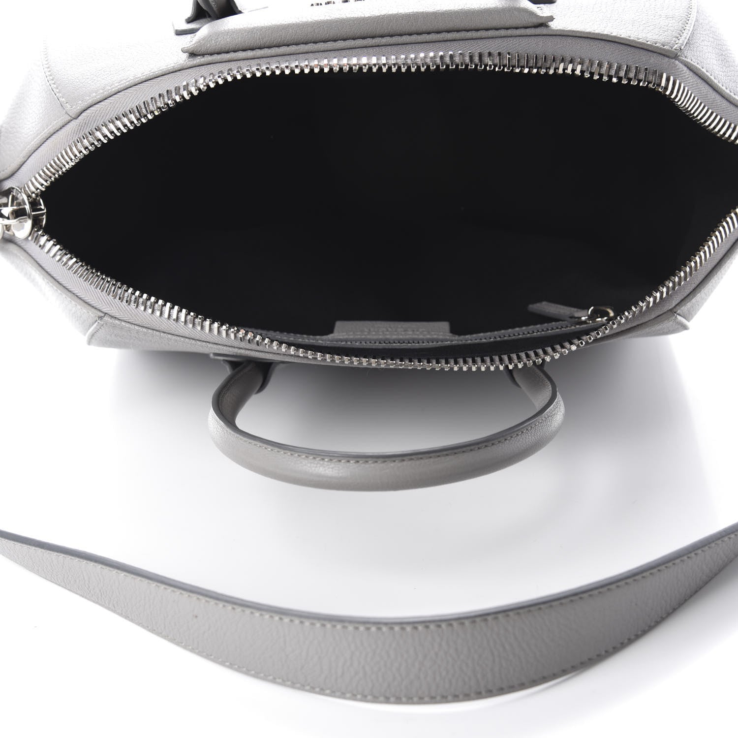 Givenchy Sugar Goatskin Medium Antigona Pearl Grey 5 of 13