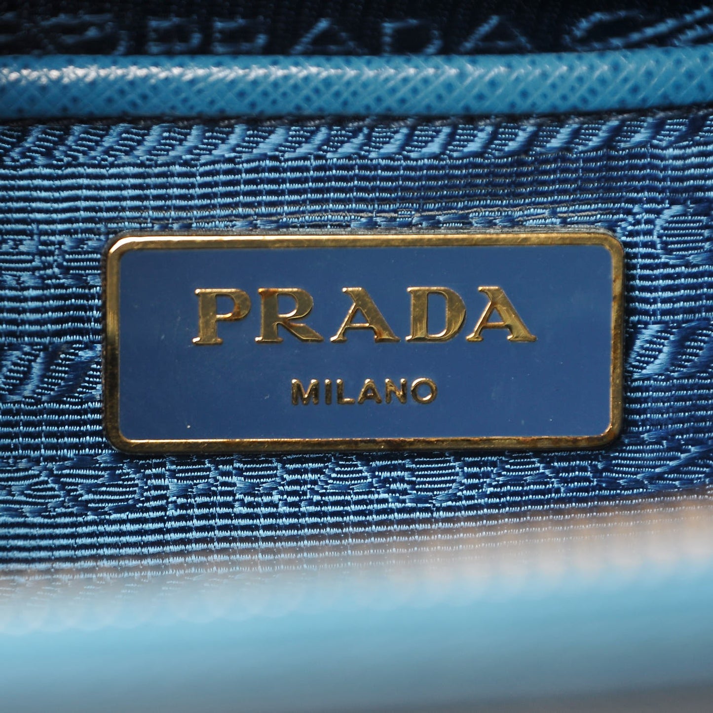 Saffiano Lux Medium Promenade Tote Cobalto