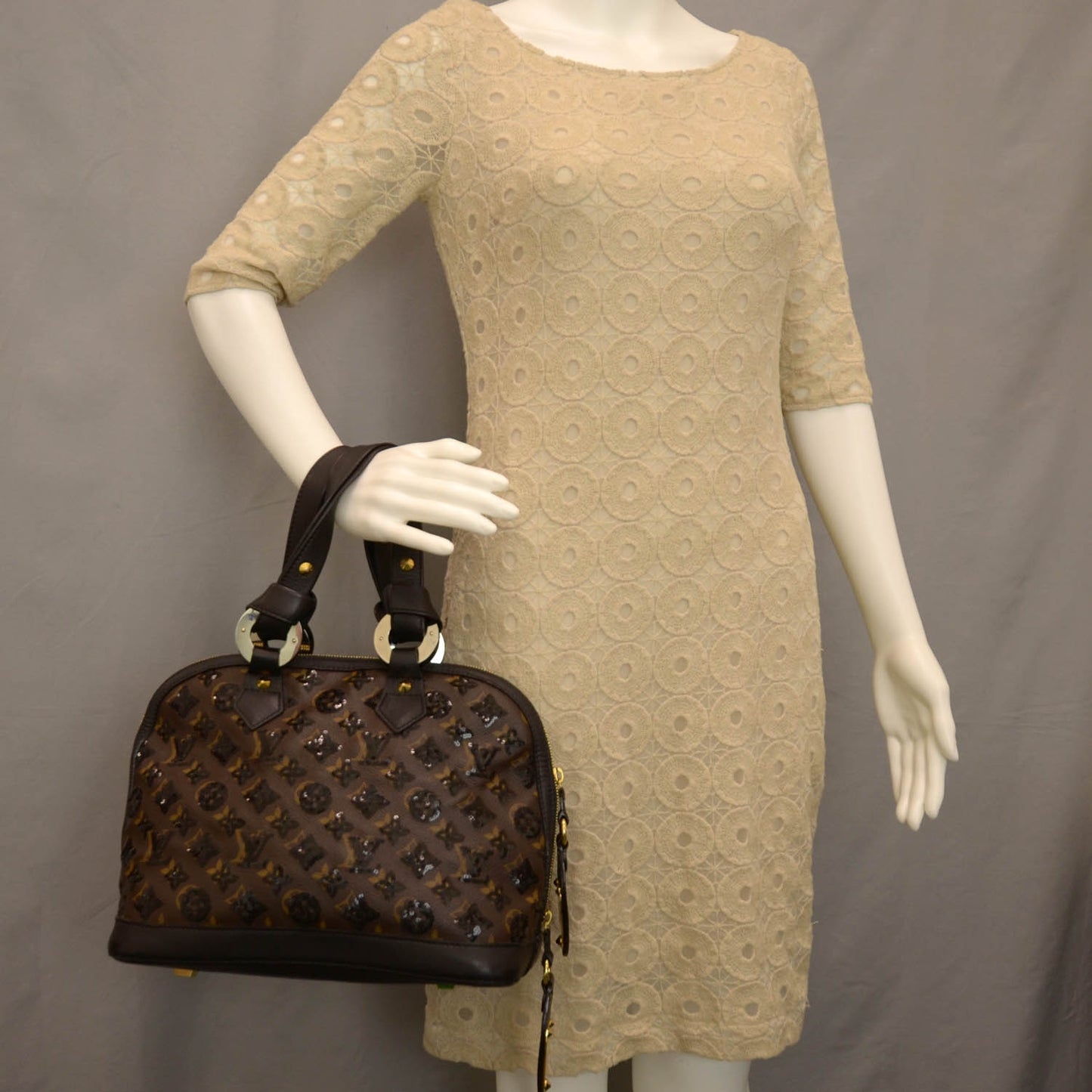 Monogram Sequins Eclipse Alma Black