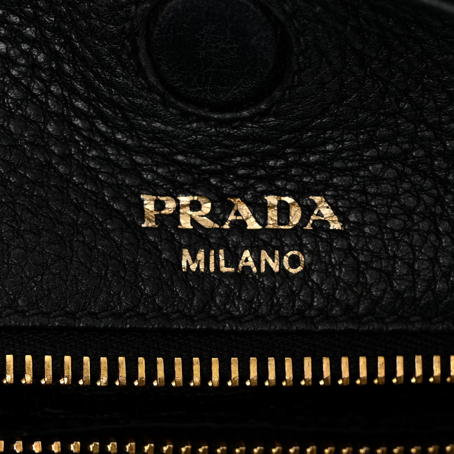 Vitello Daino Hobo Black