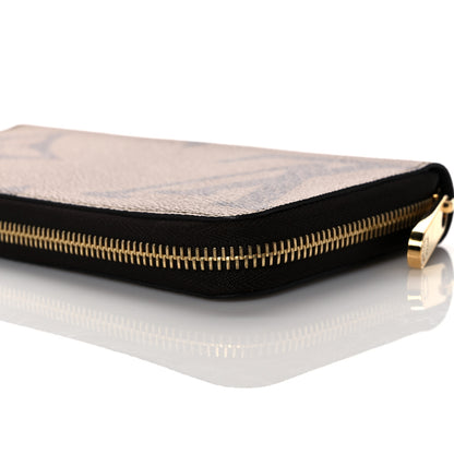 Louis Vuitton Reverse Monogram Giant Zippy Wallet 9 of 9