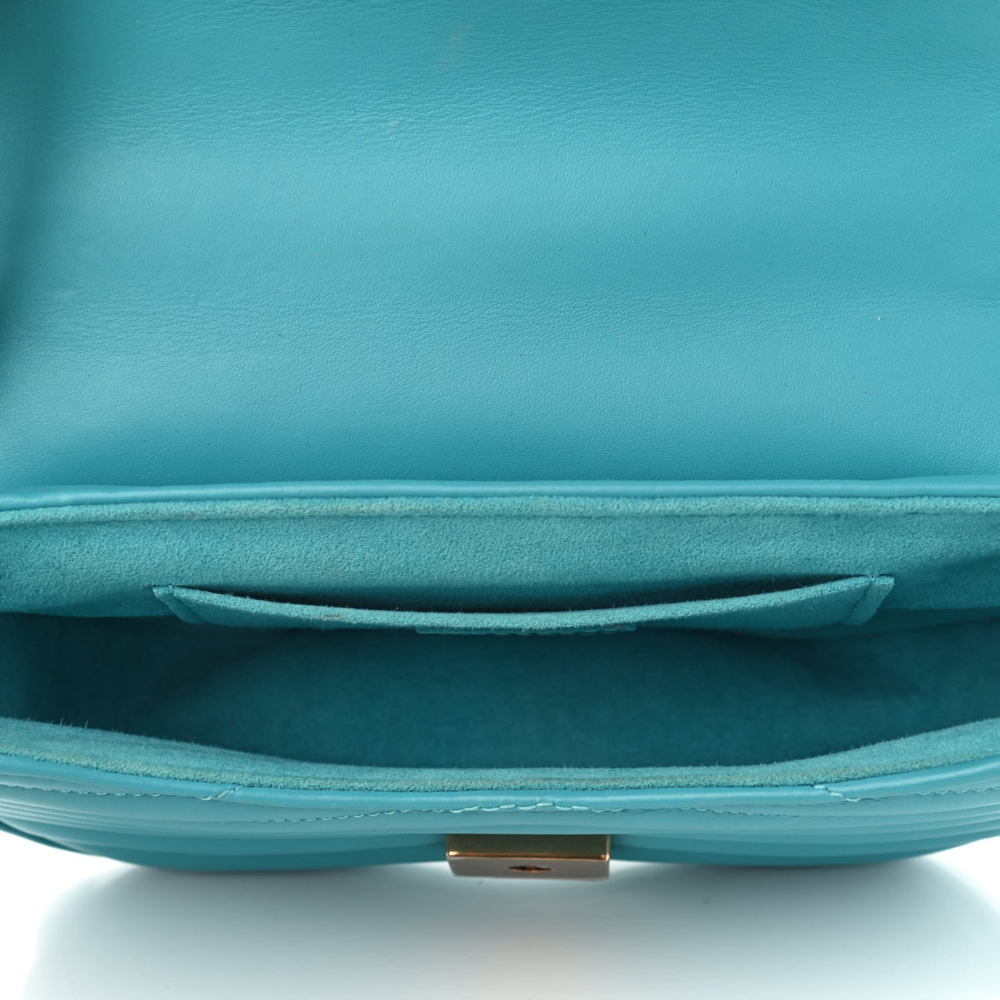 Calfskin New Wave Chain PM Malibu Green