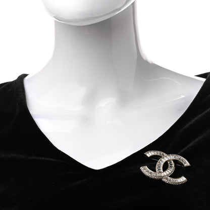 Chanel Baguette Crystal CC Brooch Gold 2 of 4