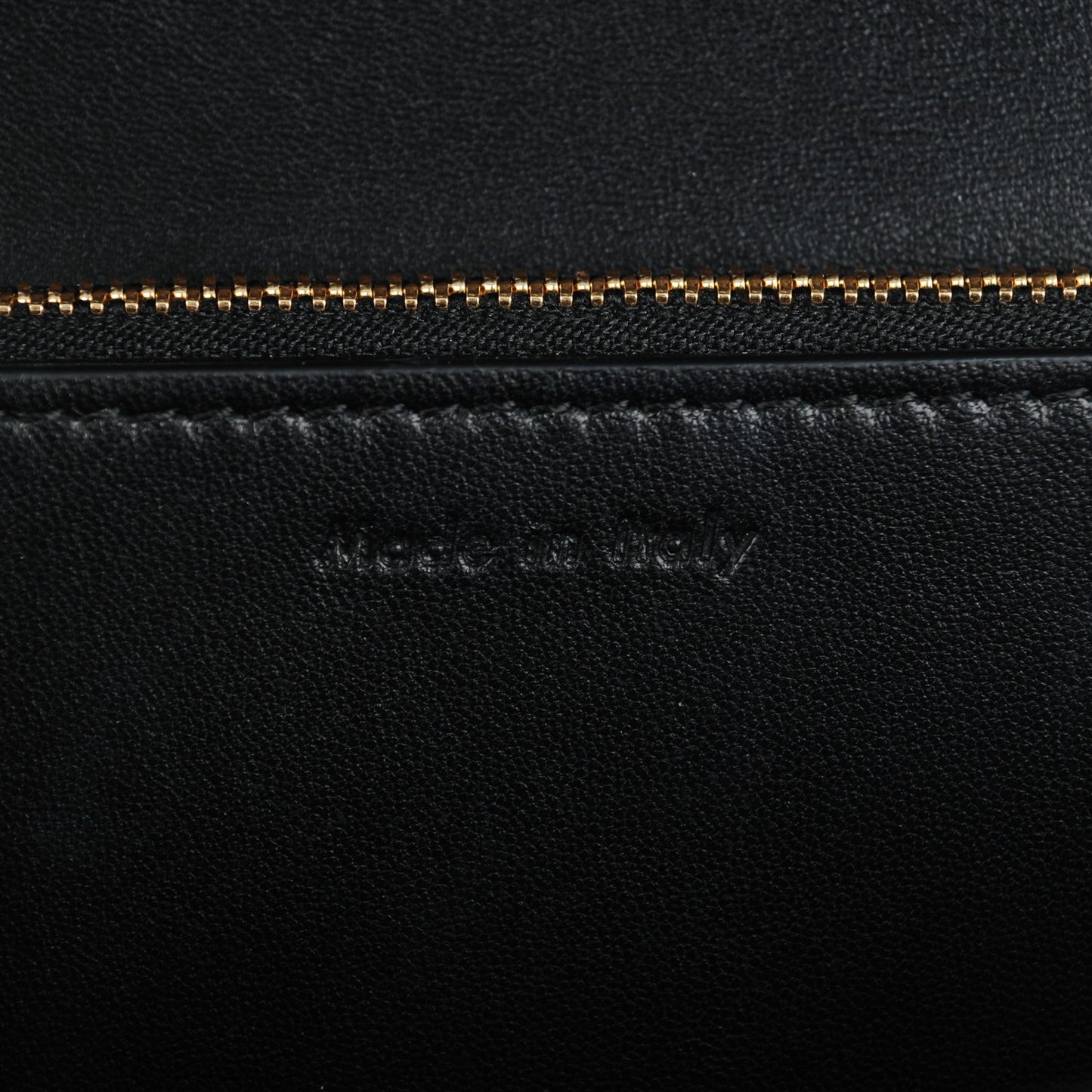 Box Calfskin Medium Classic Box Flap Bag Black