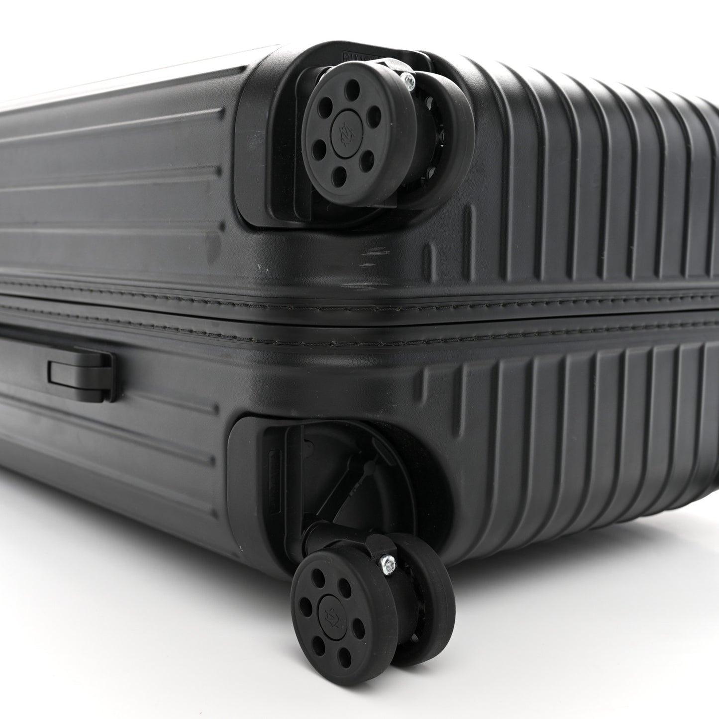 Matte Polycarbonate Essential Cabin Black