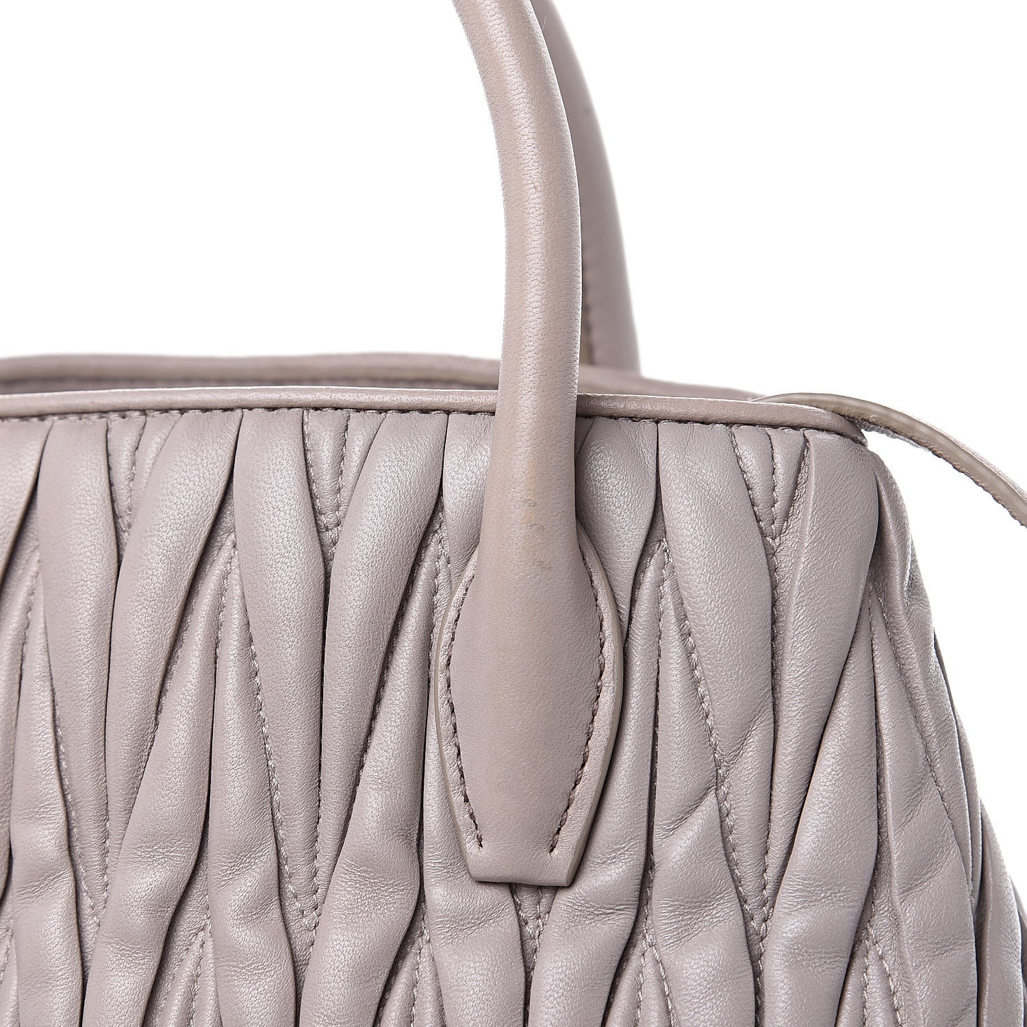 Miu Miu Nappa Matelasse Tote Pomice 12 of 15