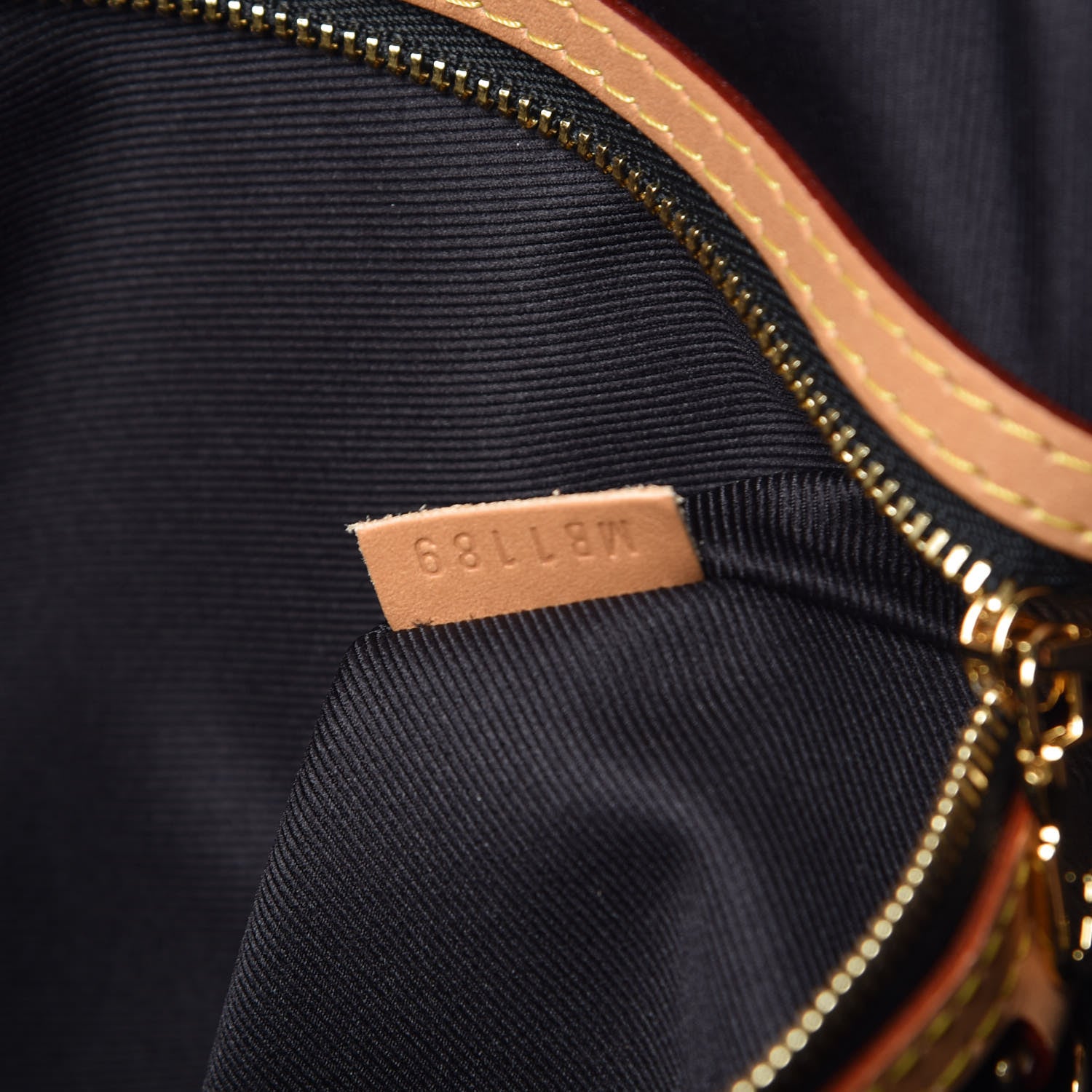 Louis Vuitton Reverse Monogram Giant Keepall Bandouliere 50 7 of 7
