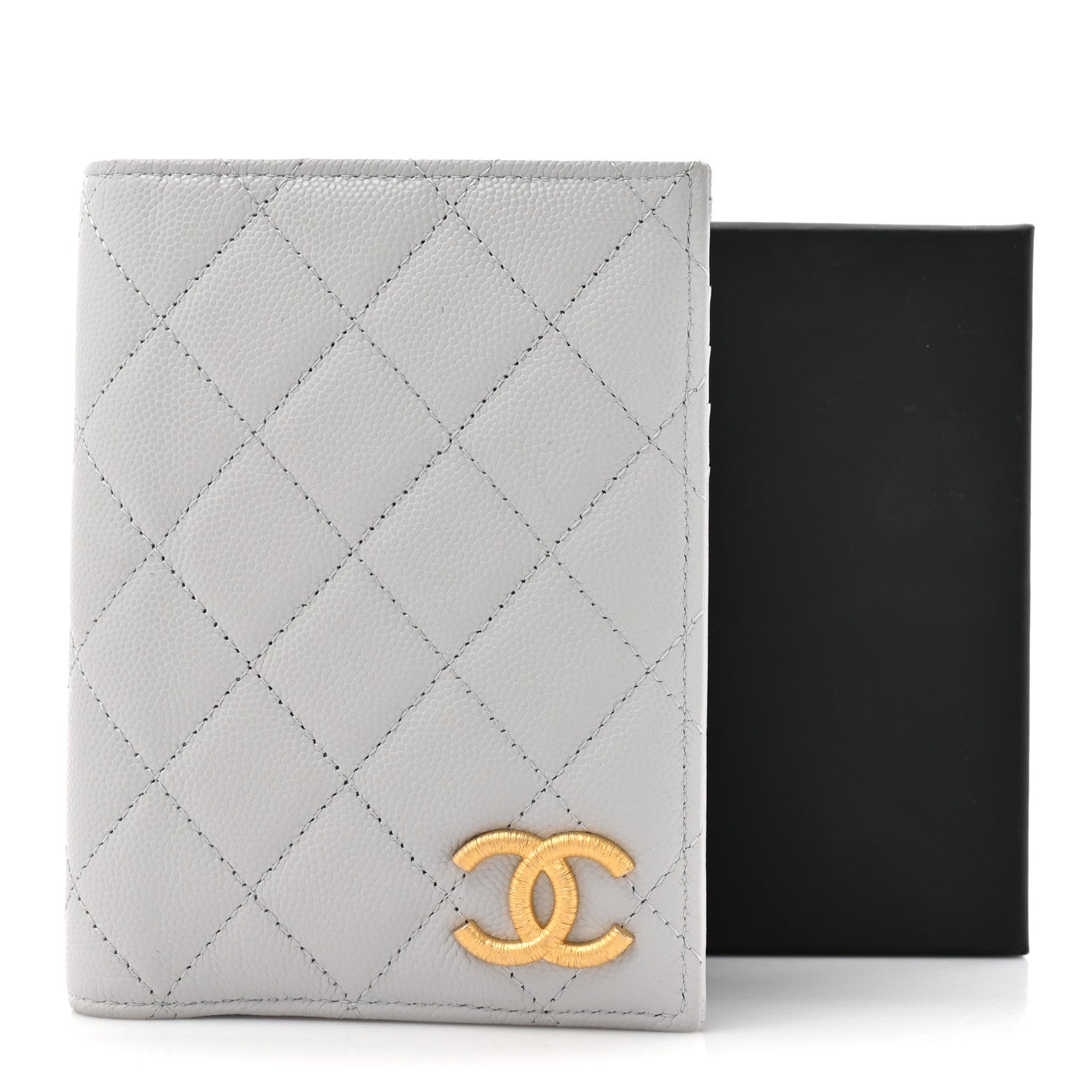 Chanel Caviar Quilted CC Passport Holder Grey 1835716 – FASHIONPHILE
