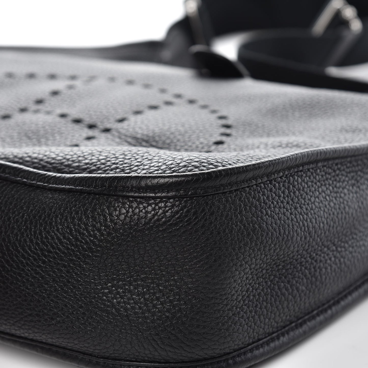 Taurillon Clemence Evelyne III GM Black