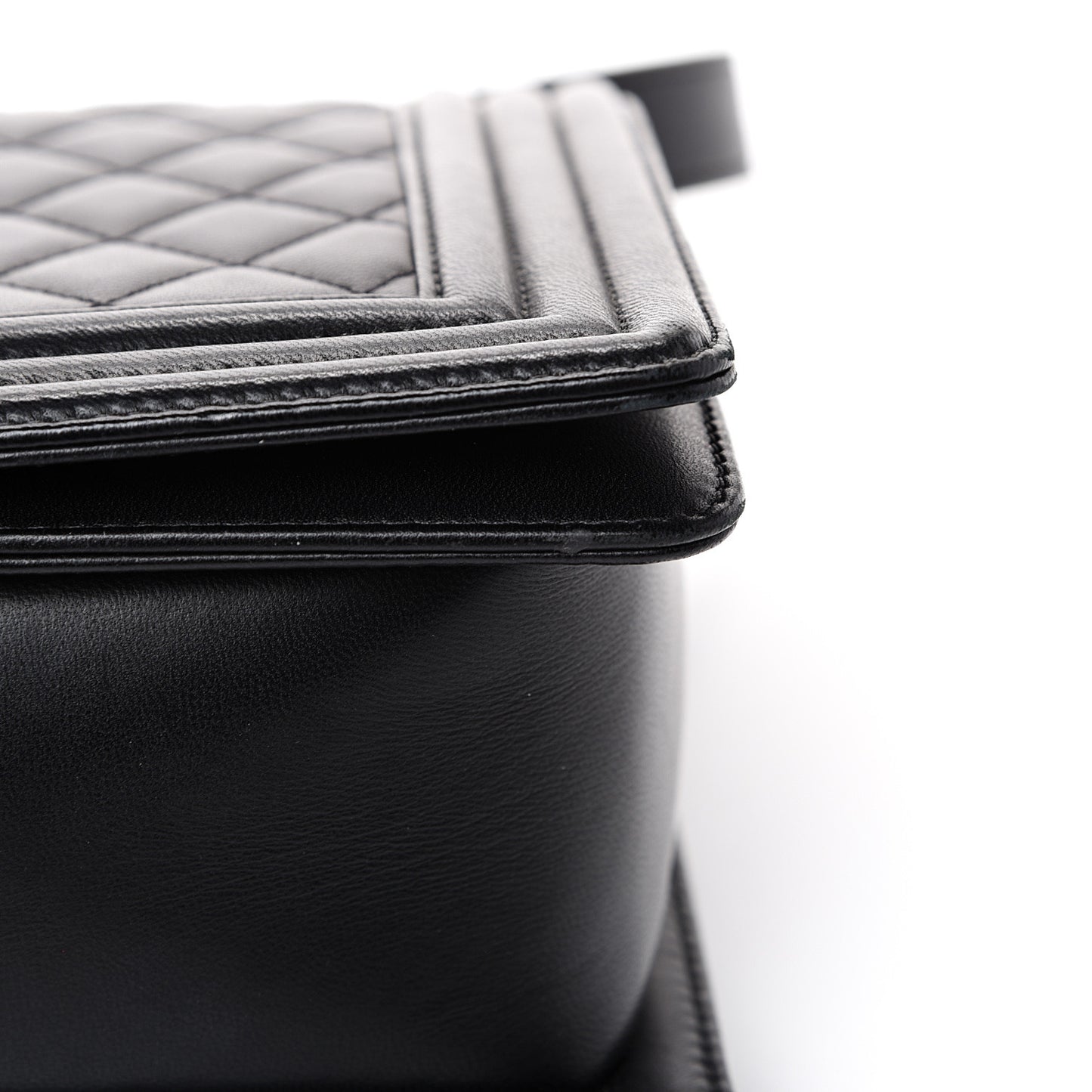 Lambskin Quilted New Medium Boy Flap Black