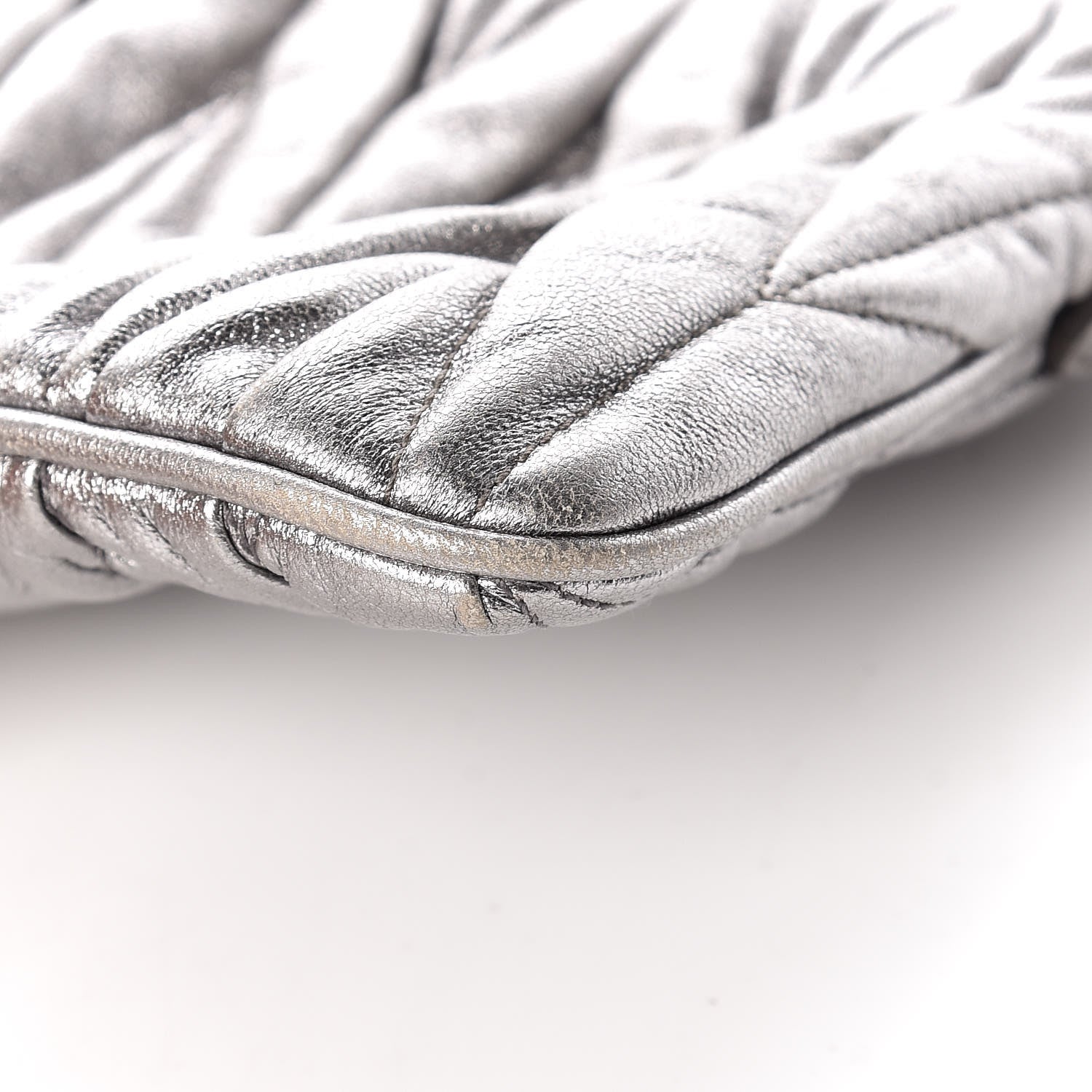 Miu Miu Metallic Nappa Matelasse Clutch Cromo 10 of 14