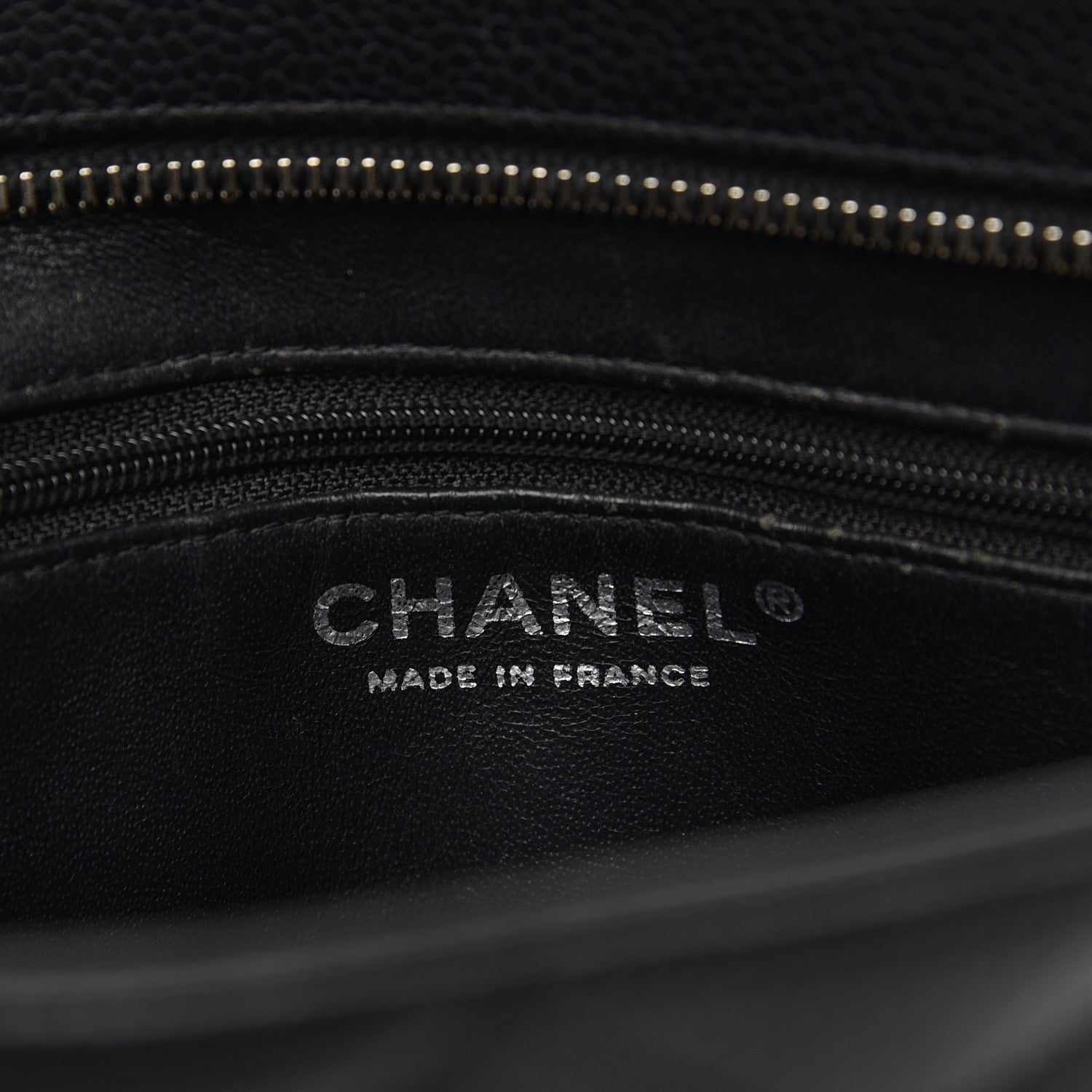 Chanel Caviar Medallion Tote Black 7 of 10