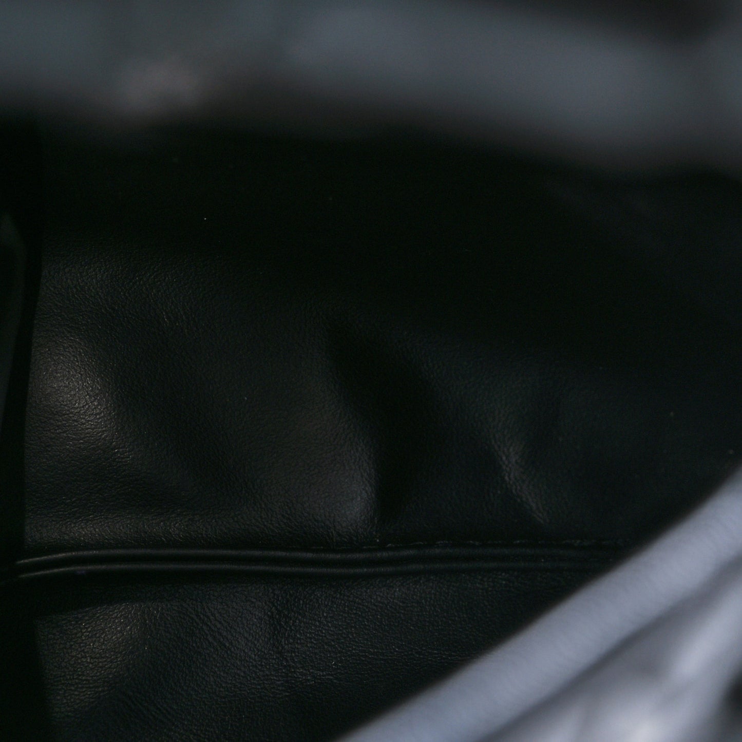 Calfskin Intrecciato Mini Hop Black