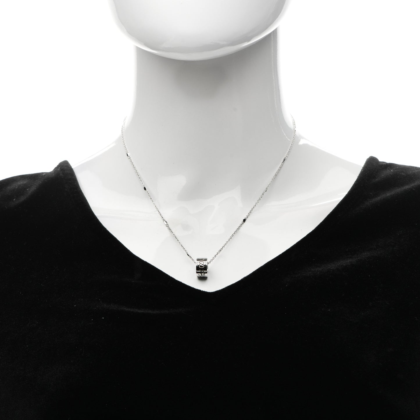 18K White Gold Enamel Icon Twirl Pendant Necklace