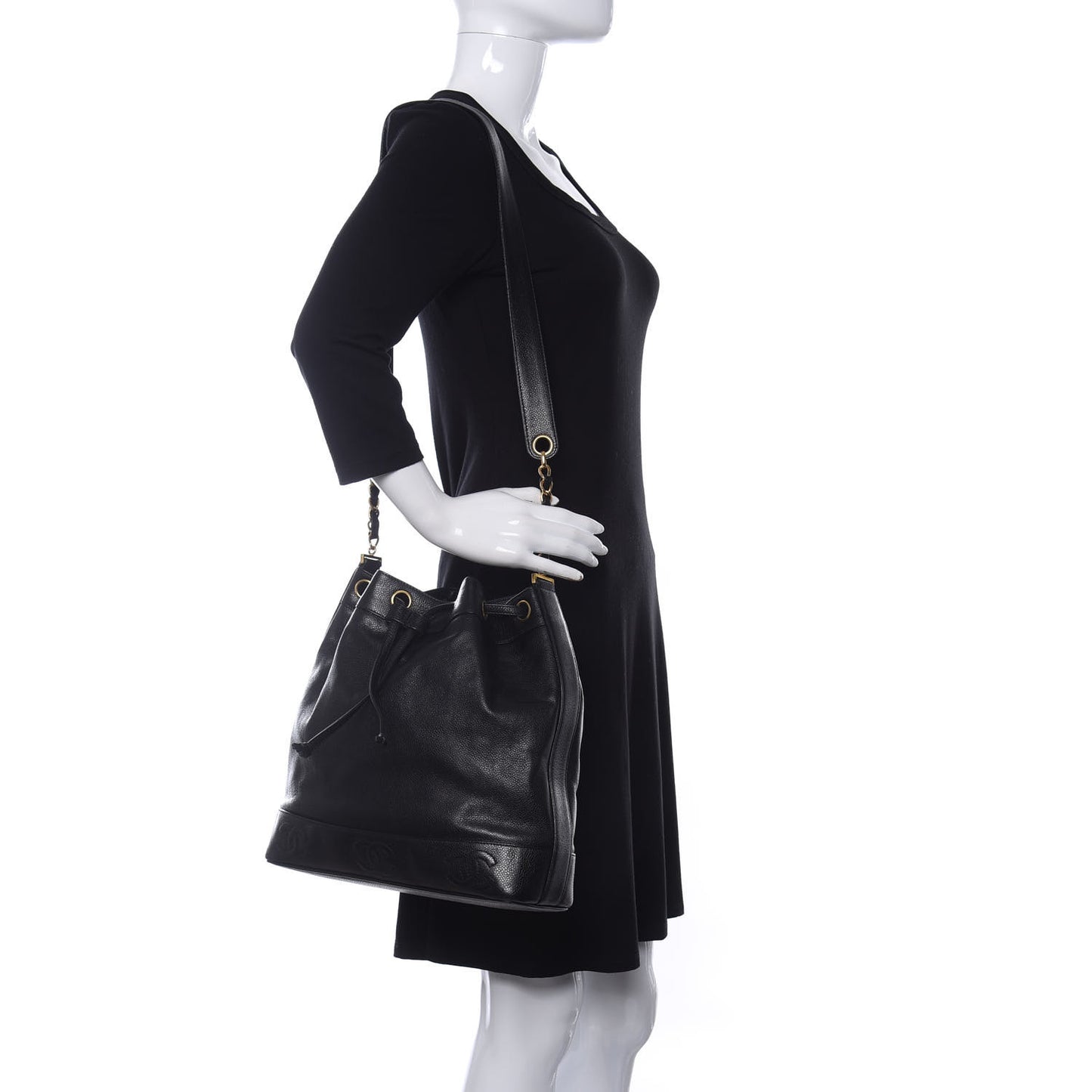 Caviar CC Drawstring Shoulder Bag Black