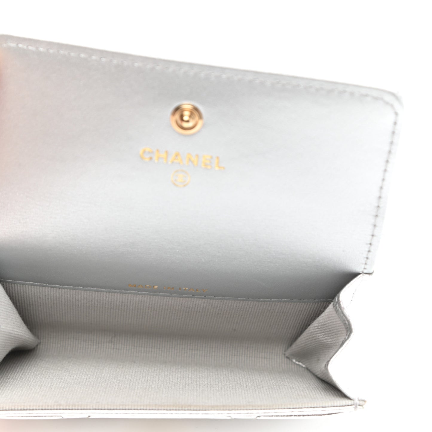 Metallic Goatskin Quilted Chanel 19 Flap Card Holder Silver
