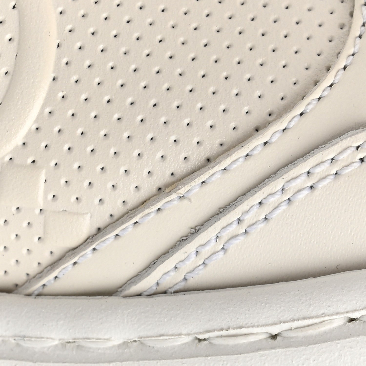 Gucci Calfskin GG Tennis Embossed Perforated Womens Platform 55mm Sneakers Great White 17 of 17