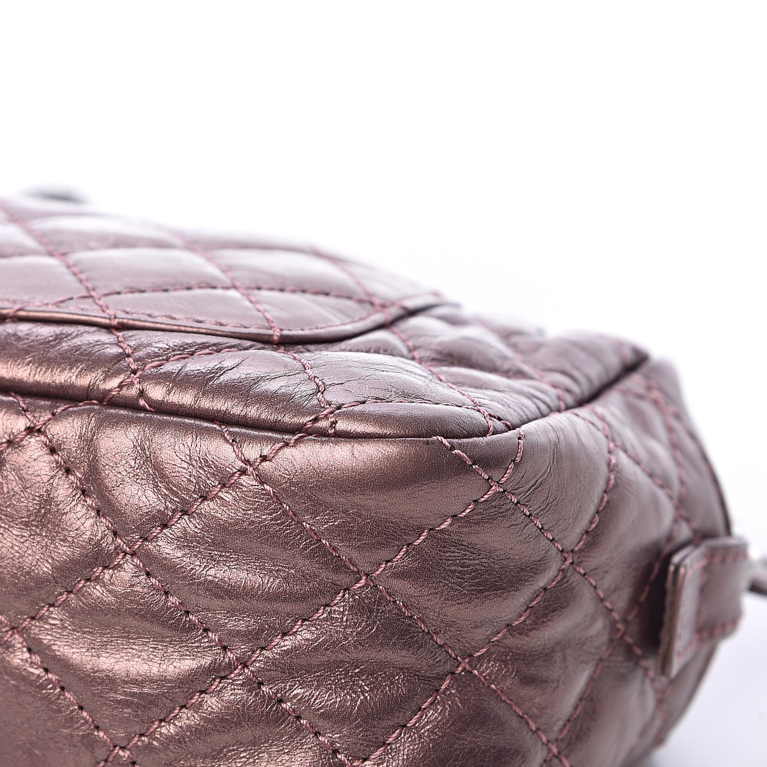 Chanel Metallic Aged Calfskin Quilted Small Reissue Camera Case Rose Fonce 16 of 18
