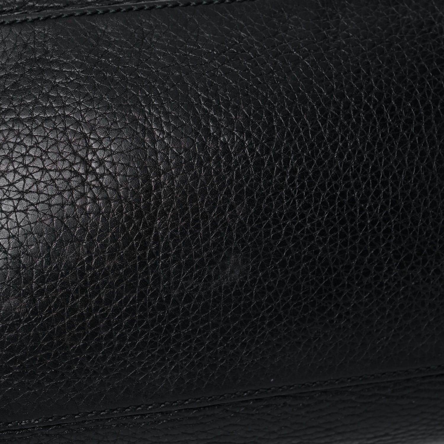 Gucci Pebbled Calfskin Medium Soho Chain Shoulder Bag Black 25 of 28