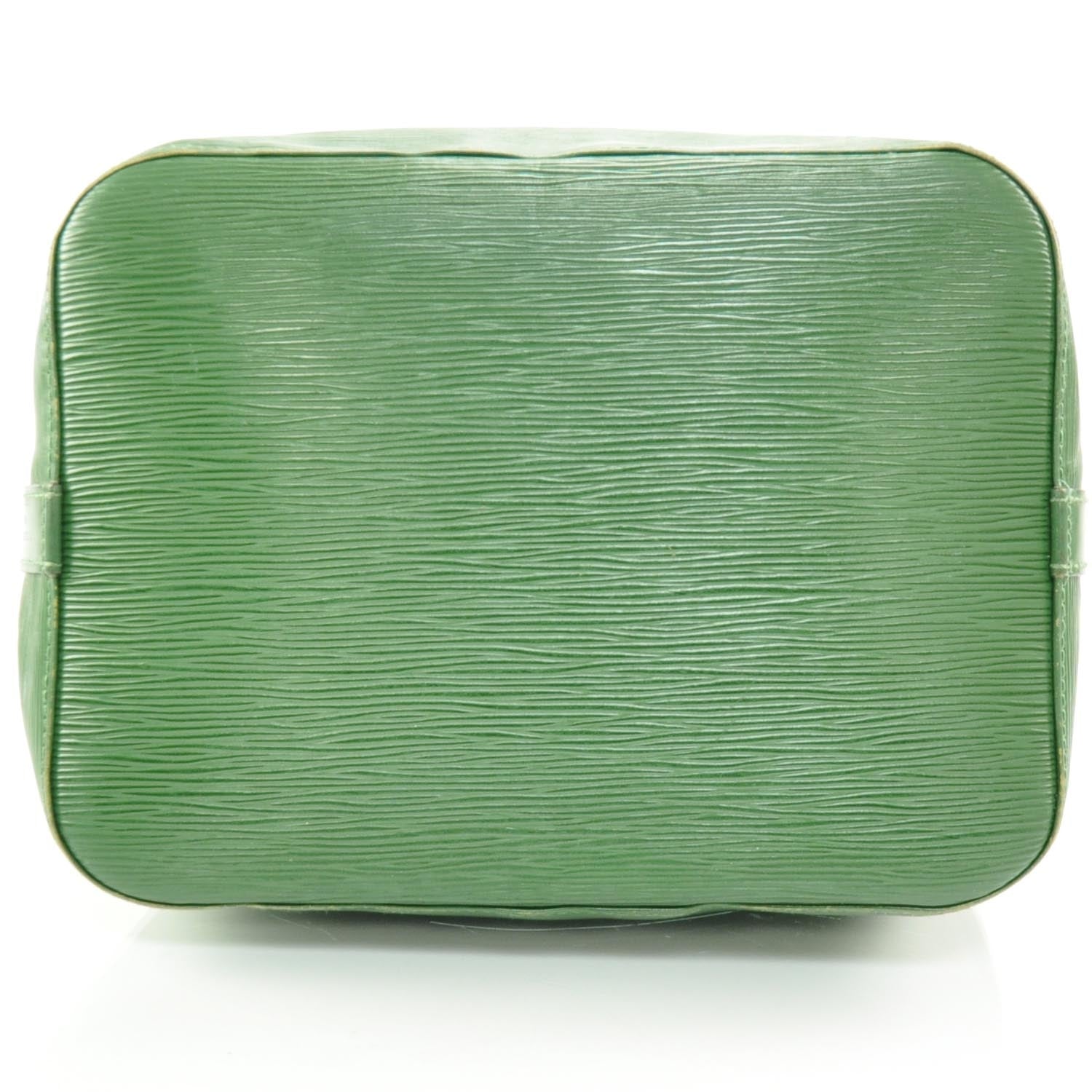 Louis Vuitton Epi Petit Noe Borneo 5 of 8