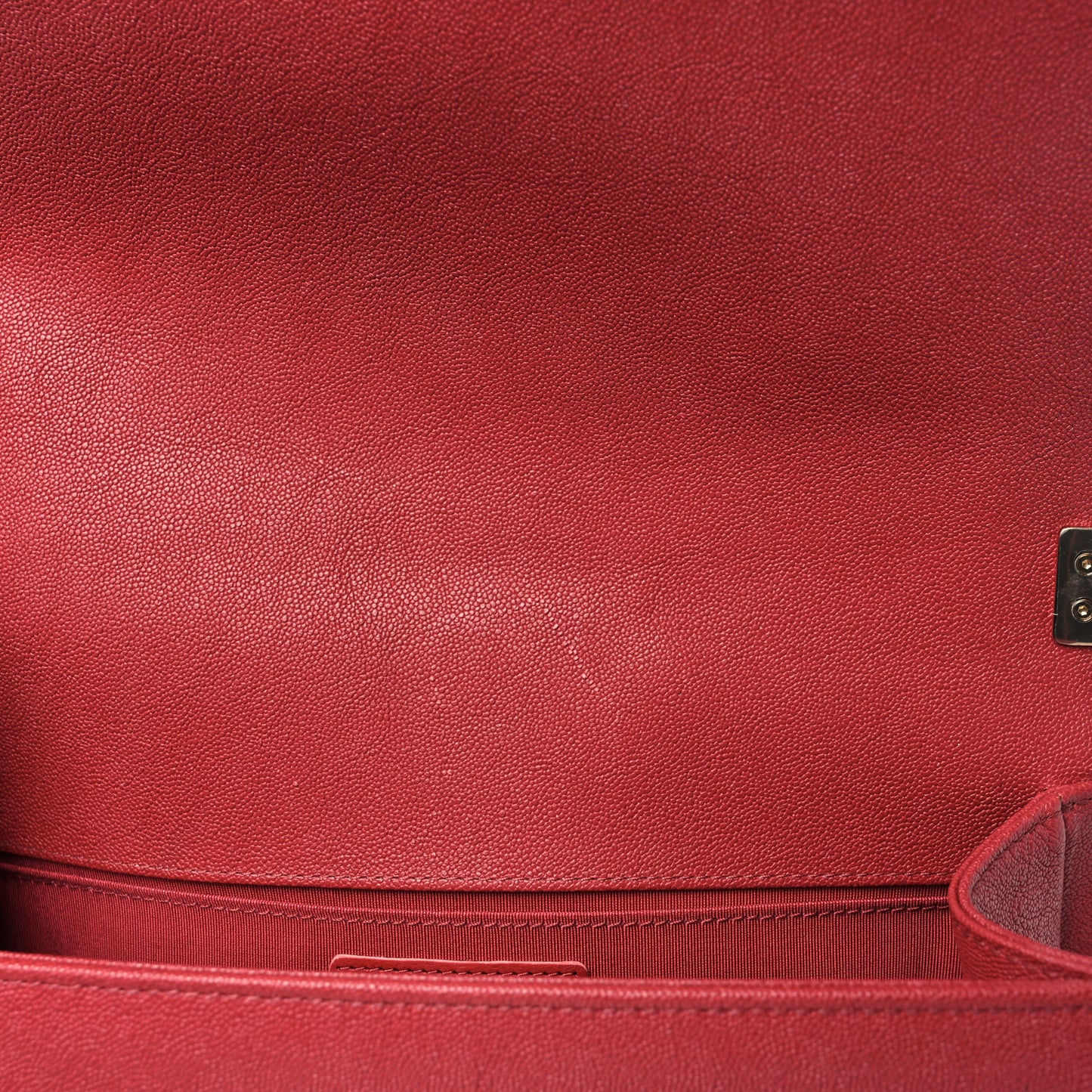 Caviar Chevron Quilted Medium Boy Flap Red