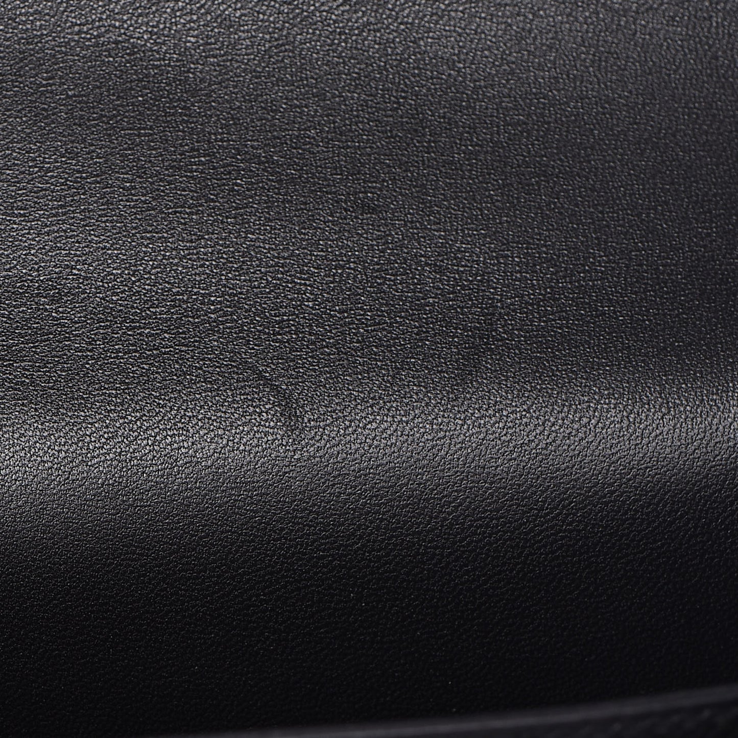 Epsom Constance 18 Black