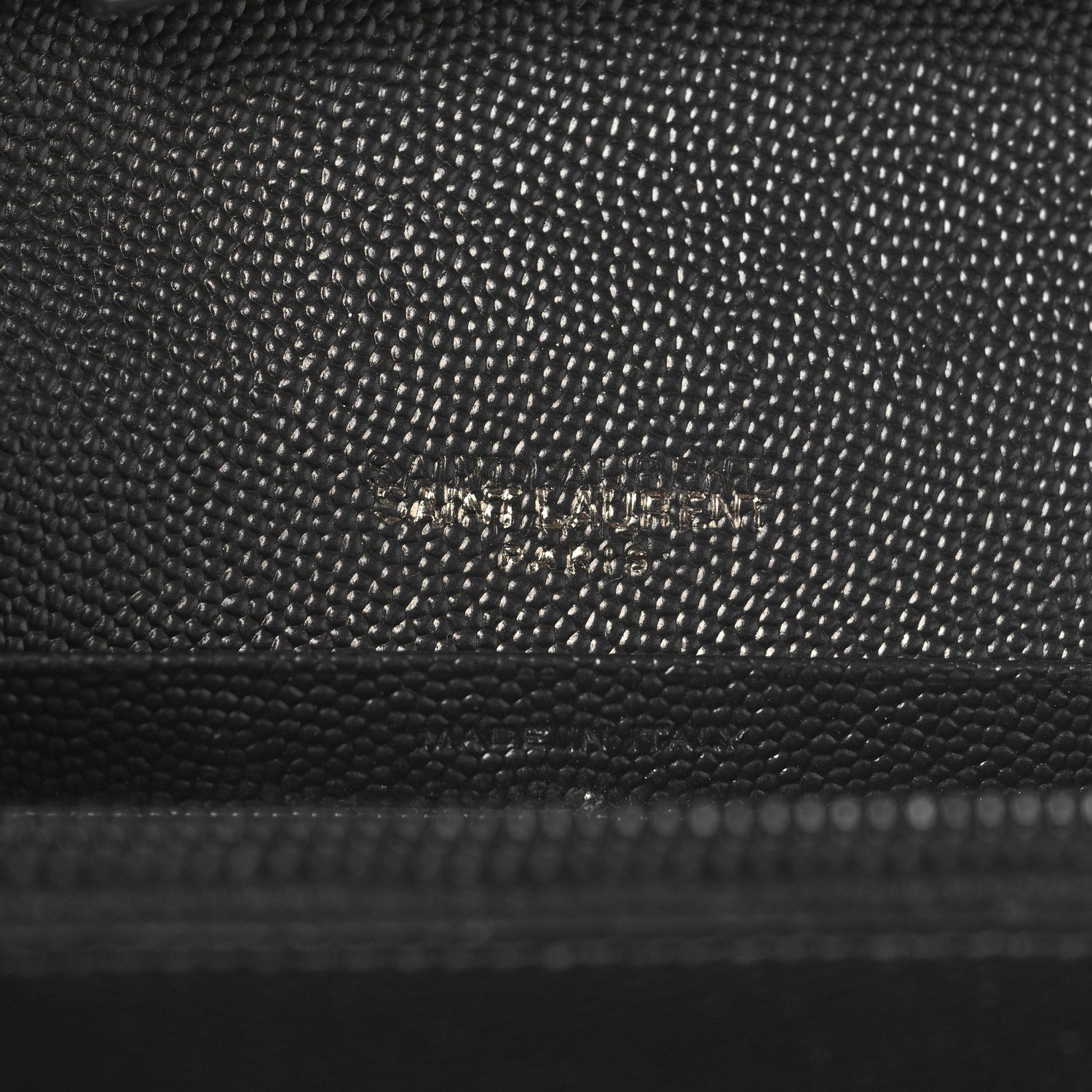 Saint Laurent Grain De Poudre Matelasse Chevron Monogram Monochrome Chain Wallet Black 7 of 10